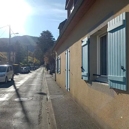 Proche Des Thermes En Rez-de-chaussee Avec Place De Parking バニエール・ド・ビゴール