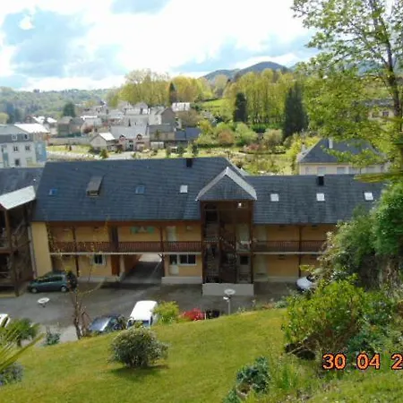 Proche Des Thermes En Rez-de-chaussee Avec Place De Parking アパート バニエール・ド・ビゴール